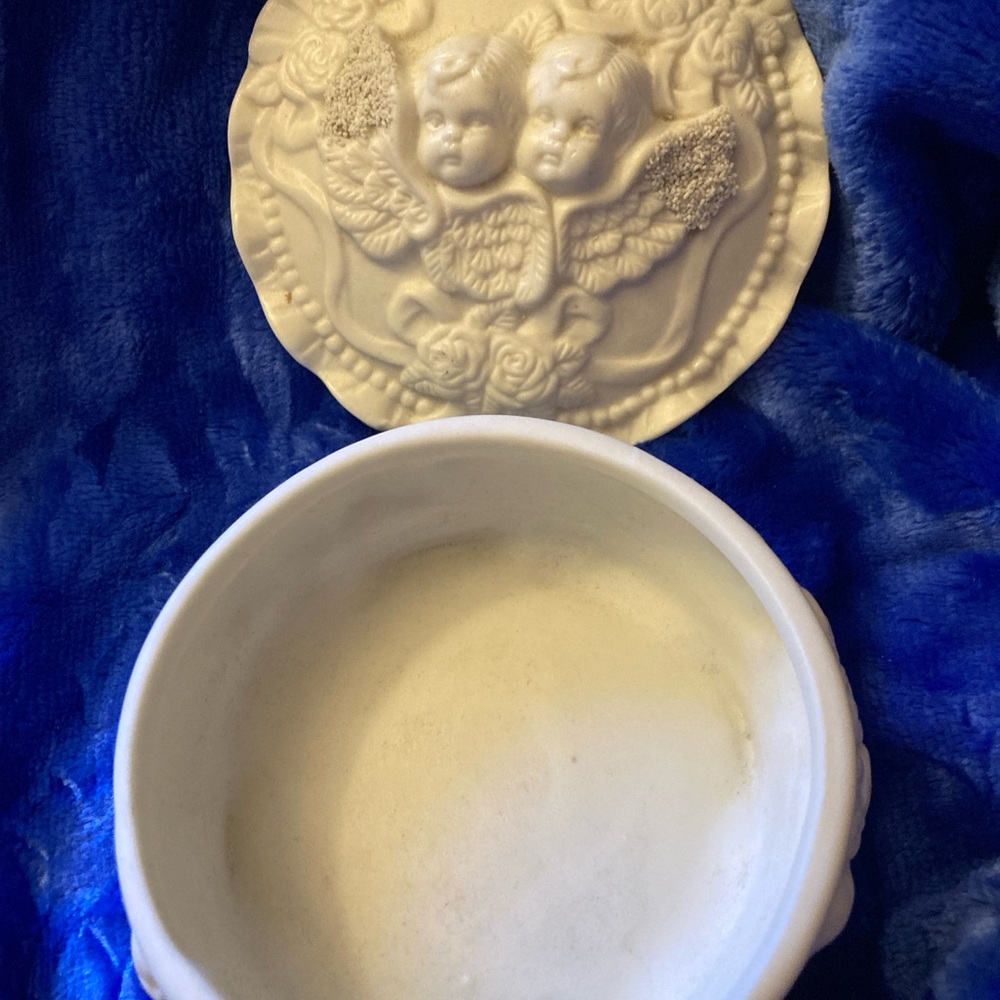 Vintage Angel Wings Ceramic Trinket Box by Hermitage Pottery Jewelry Box - Picture 6 of 7